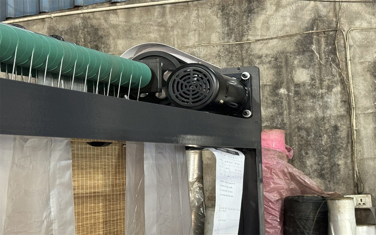 Double-Layer 4-Line Heat-Seal Cold-Cut Machine W/ Conveyor