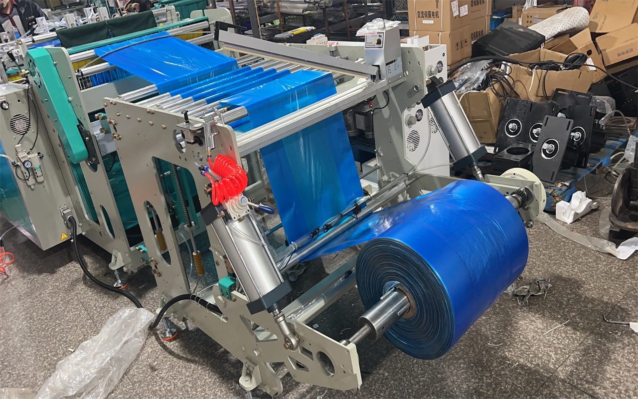 Single-Channel High-Speed Heat-Seal Heat-Cut Bag Machine