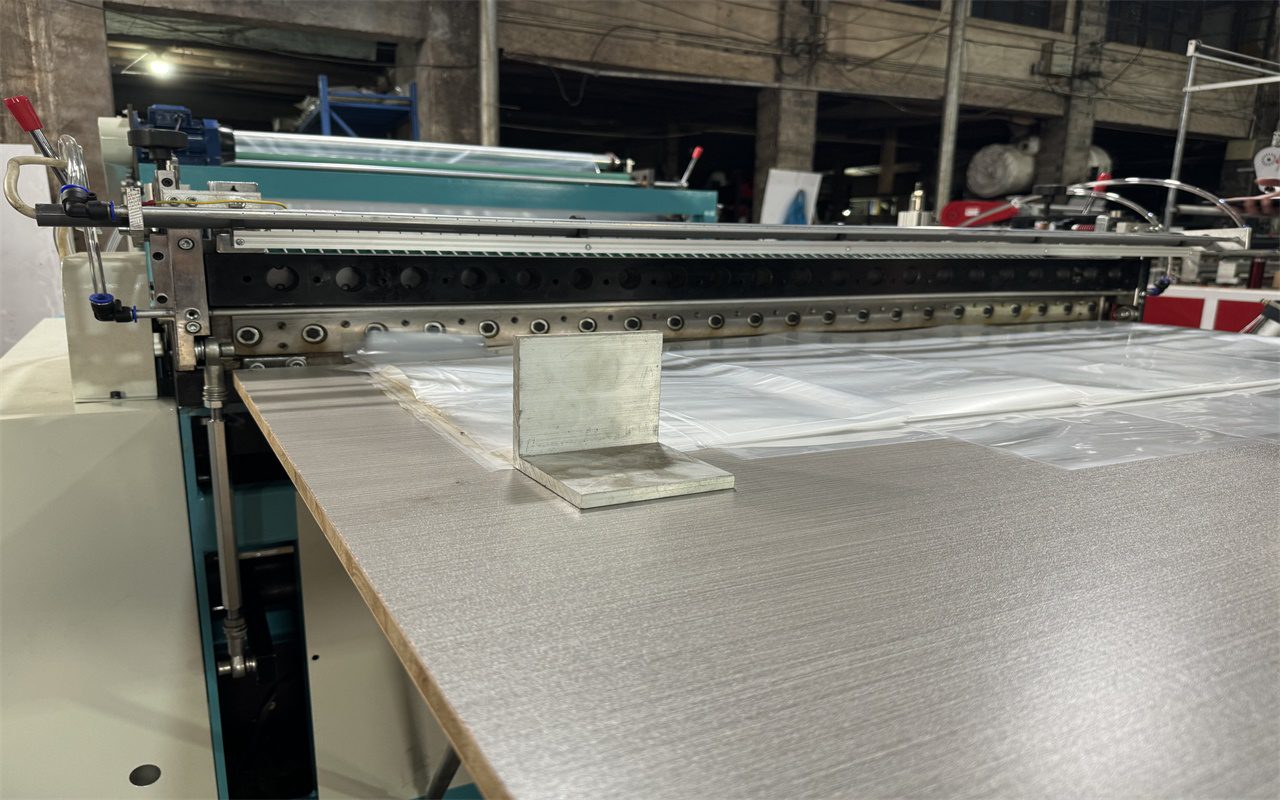 Single-Layer Cross-Cutting Machine